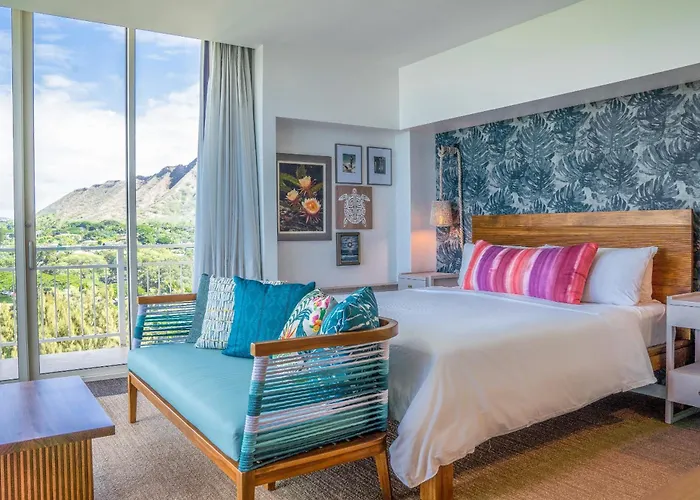 Kaimana Beach Hotel