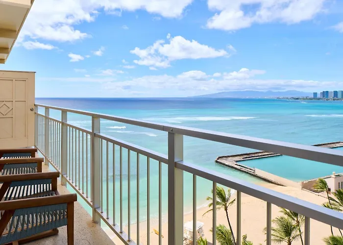 Kaimana Beach Hotel